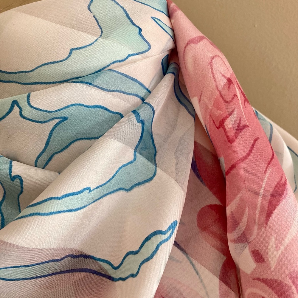 FLORAL spring silk scarf. - Picture 4 of 11
